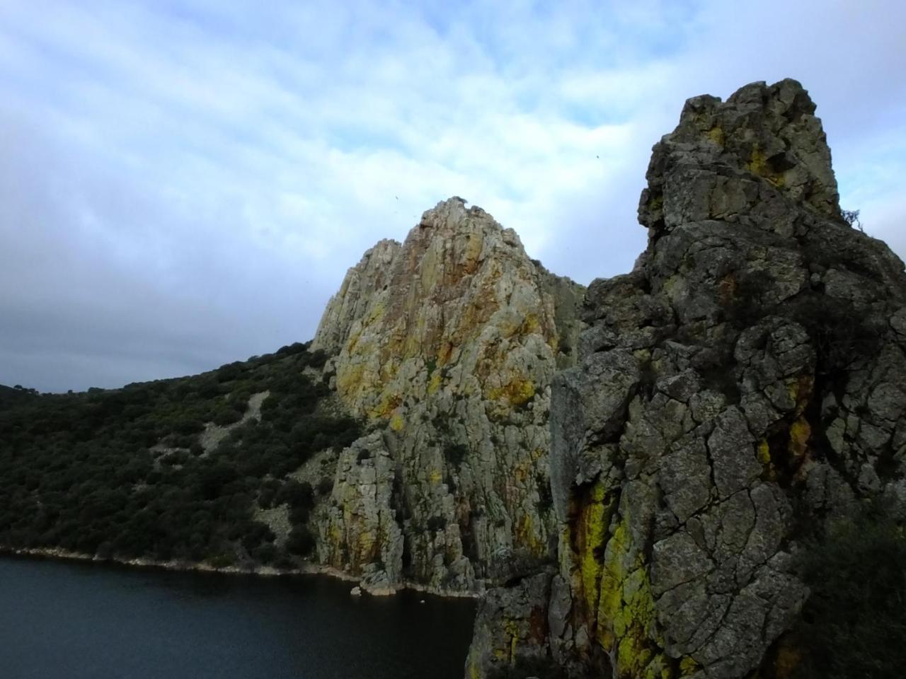 مالبارتيدا دي بلاسينثيا Casa Rural La Sierra De Monfraguee المظهر الخارجي الصورة